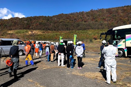 観光バス・ハイヤー手配 バリアフリー旅行の東京ナイストラベルで観光、企業視察・研修、空港送迎、シャトルバス、イベント合宿、観光葬祭など観光バスのご利用事例をご紹介いたします。